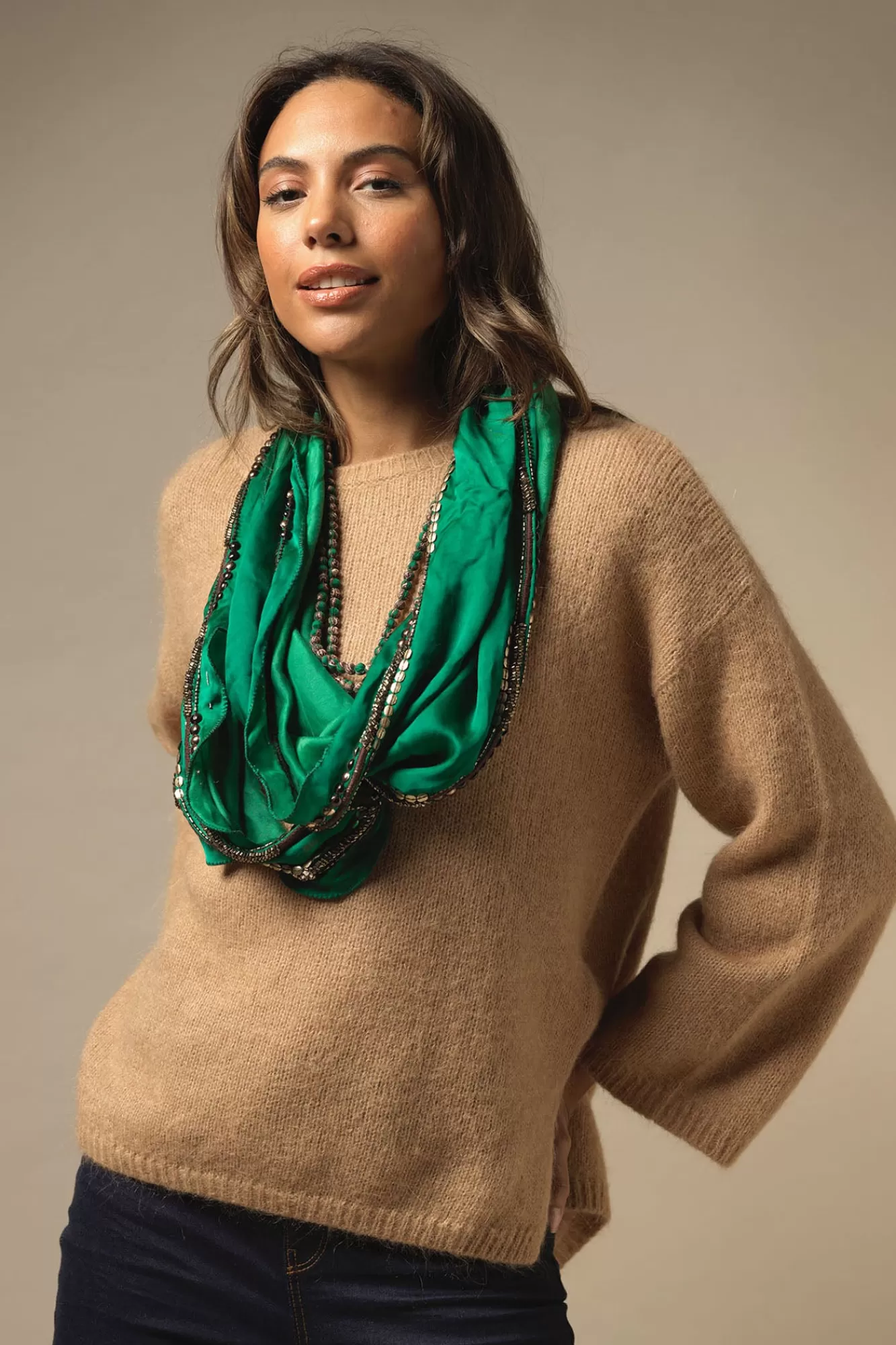 One Hundred Stars Necklaces-Indian Heritage Green Necklace Scarf