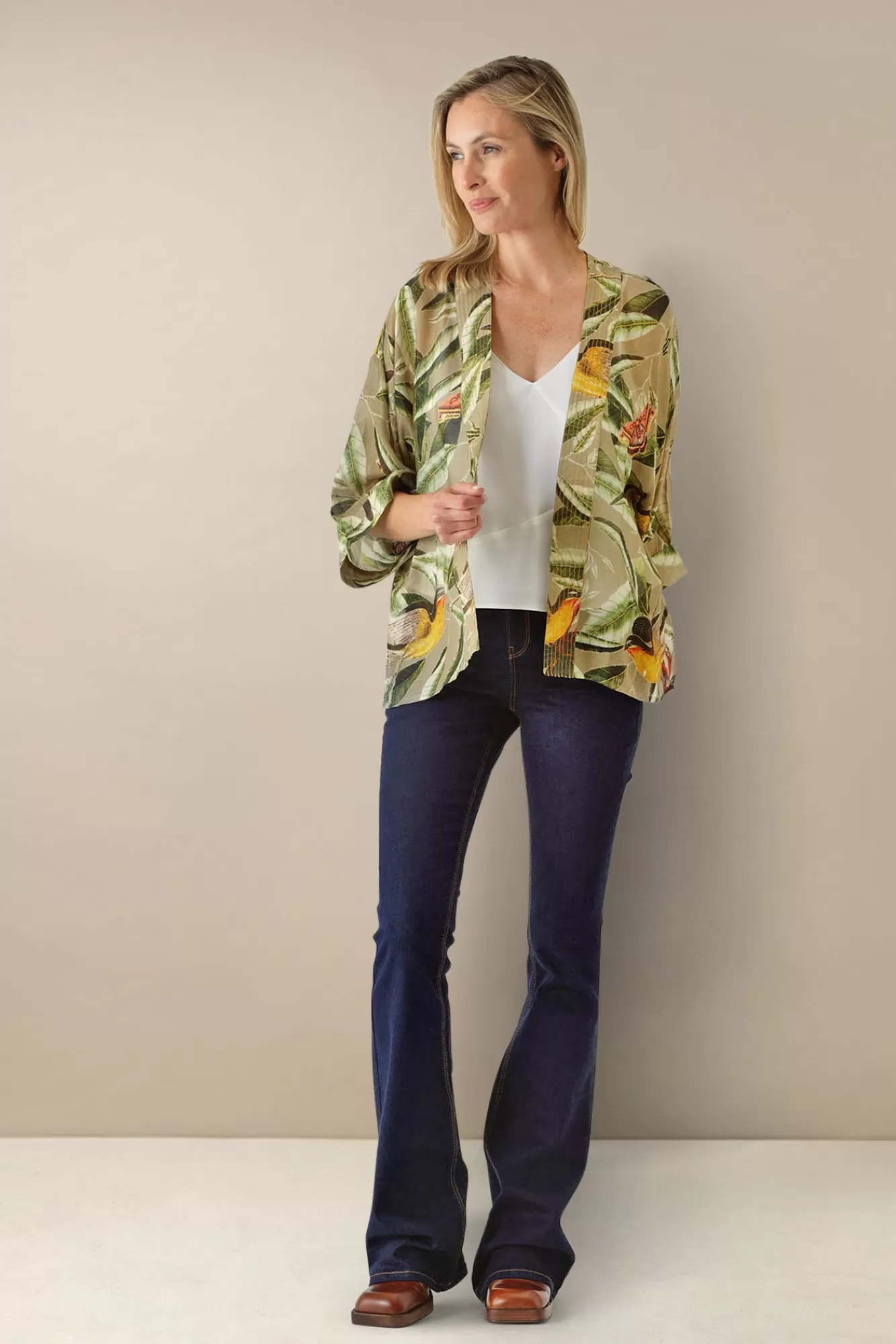 Women One Hundred Stars Short Kimonos-Kew Evergreen Stone Kimono