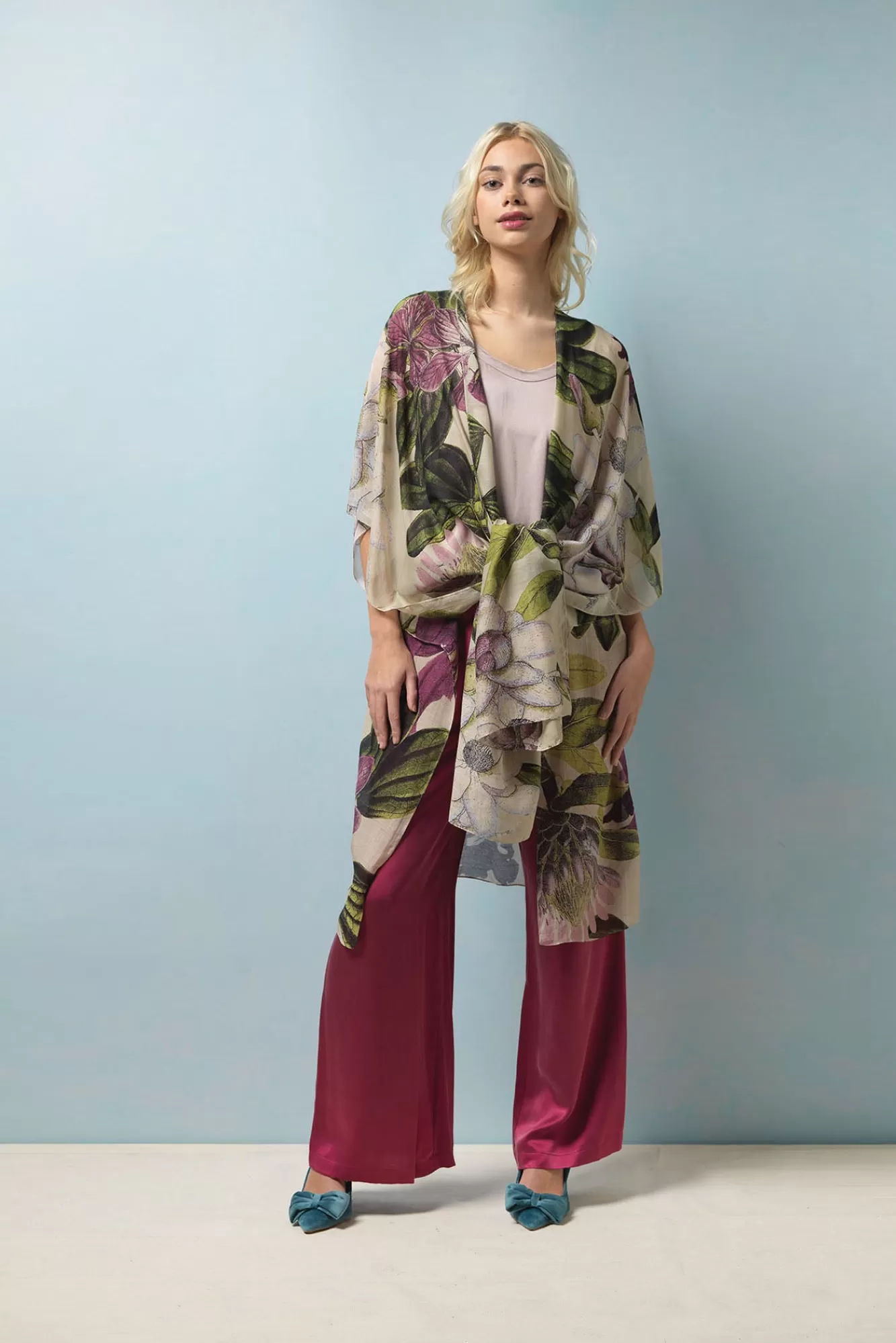 Women One Hundred Stars Throwovers-Kew Protea Stone Throwover