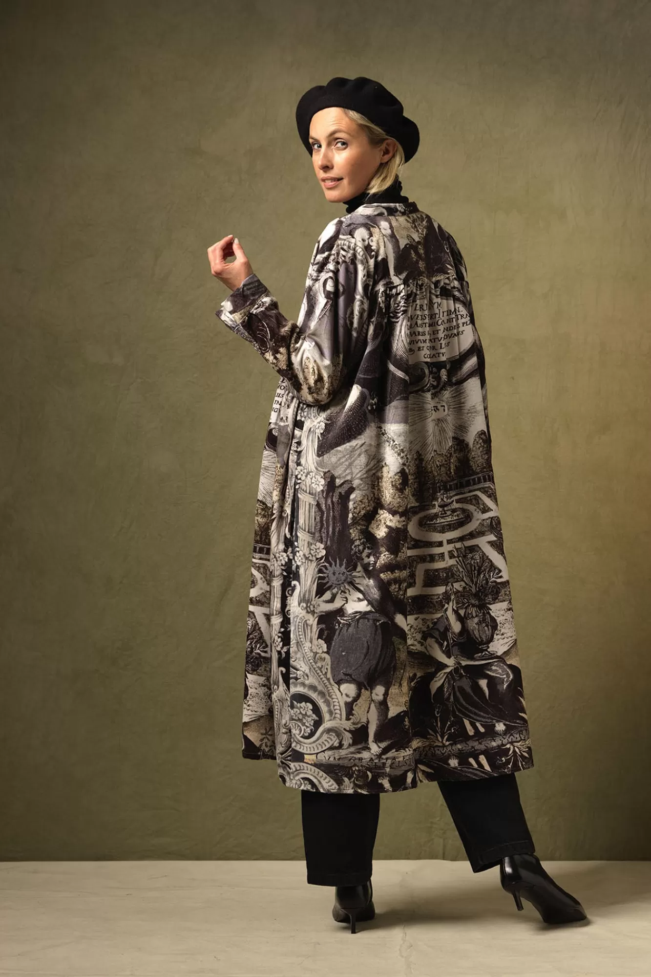 Women One Hundred Stars Velvet Coats-Sunburst Grey Velvet Duster