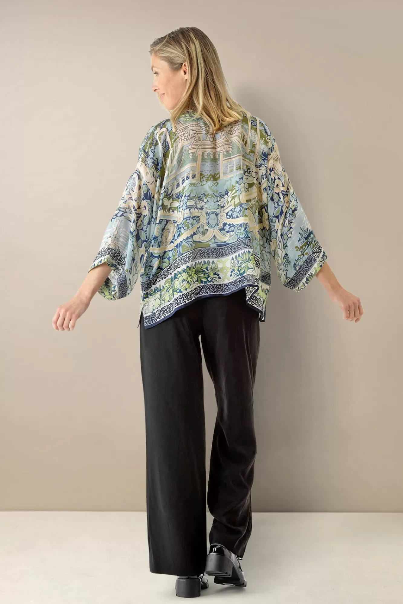 Women One Hundred Stars Short Kimonos-Tapestry Sea Kimono